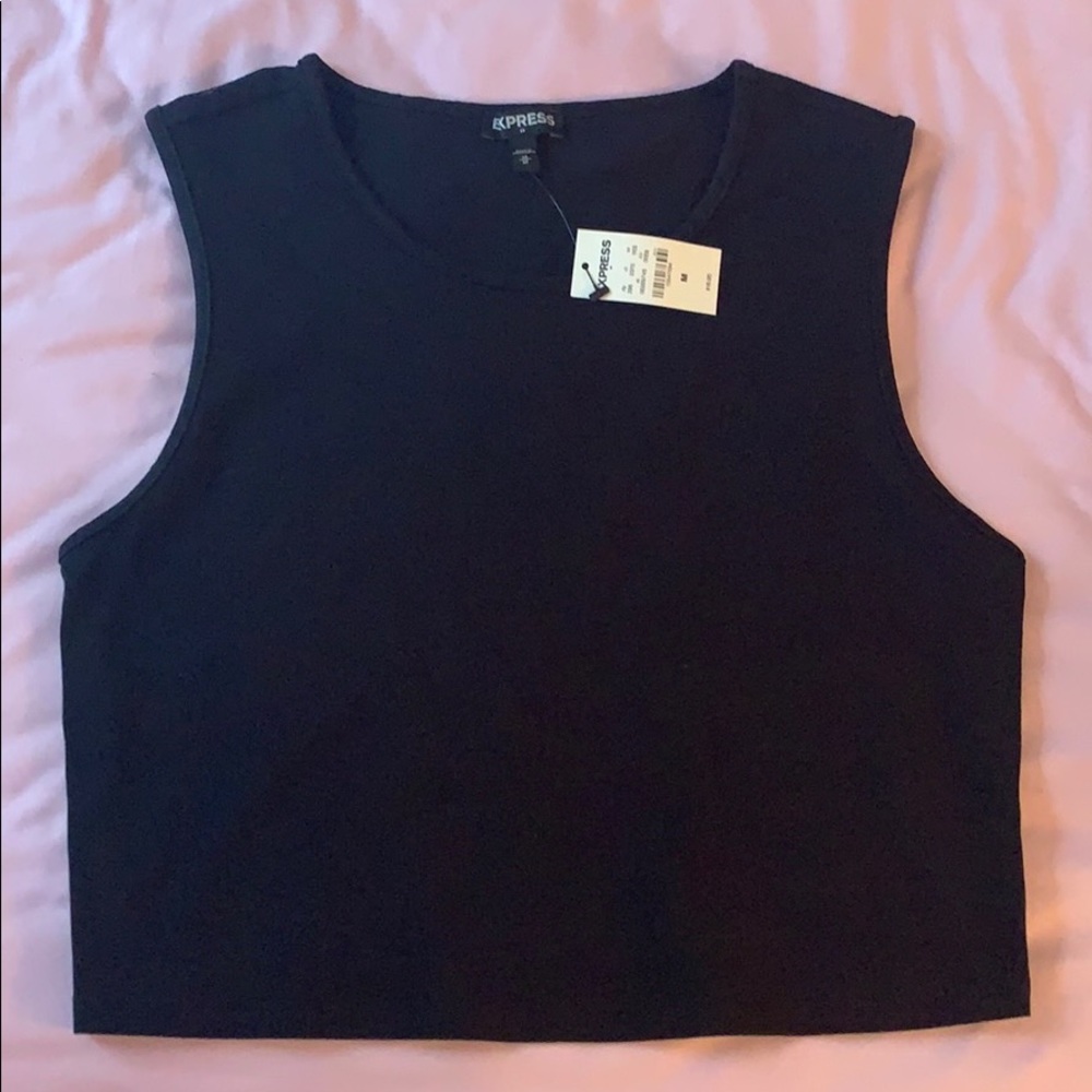 Black express crop top
